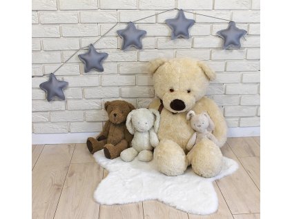 ozdobna girlanda z eko kuze baby nellys hvezdicky sede