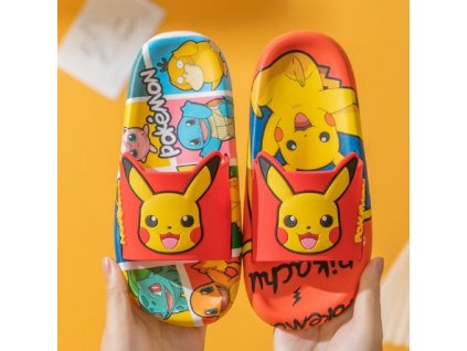 Dětské barevné pantofle Pokémon Pikachu (28-41 EUR)