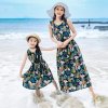 2024 Summer Mommy and Daughter Matching Clothes Dresses Fashion Beach Dress New Girls Sleeveless Dresses for.jpg 640x640.jpg (13)