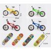 kolo a skateboard fingerboard hracka