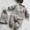 Baby Nellys 2-dílná sada Pletený overálek STAR + čepice Hand Made, béžový (Velikost 80/86 (12-18m))