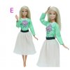 Různé druhy dlouhých šatů pro Barbie