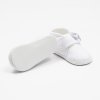 Kojenecké capáčky s mašličkou New Baby bílá 12-18 m (Barva Bílá, Velikost 12-18 m)