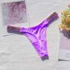 Dámské kalhotky ve střihu "G-string" s lesklými kamínky na bocích