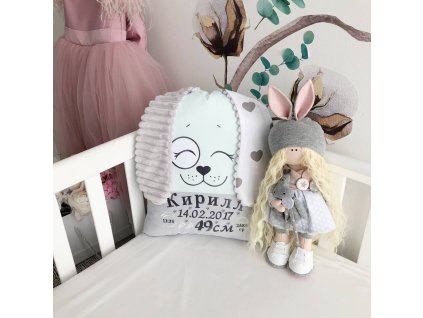 Originální dárek k narození miminka – Polštářek se jménem a datem