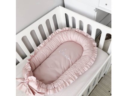 designové hnízdečko pro miminko