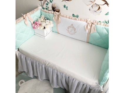 Prémiový mantinel do postýlky – luxusní bílá bavlna pro novorozence