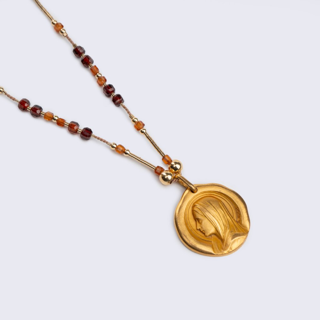 Necklace Vintage St.Mary & garnet