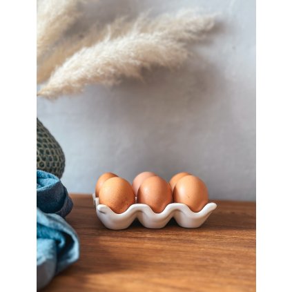 Keramický držiak na vajíčka