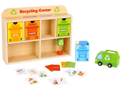 Dřevěné recyklační centrum Tooky