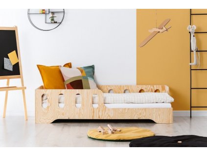 Dětská postel z masivního dřeva v přírodní barvě Kiki 1 P
