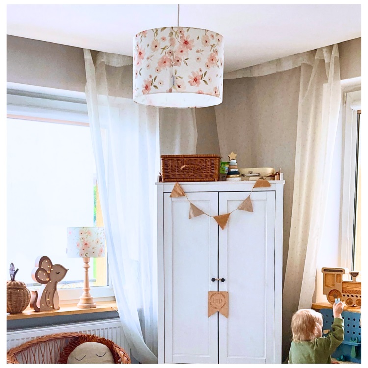 Lamps and Company Stropní svítidlo s motivem květin Barva: Přírodní dekor naolejovaný