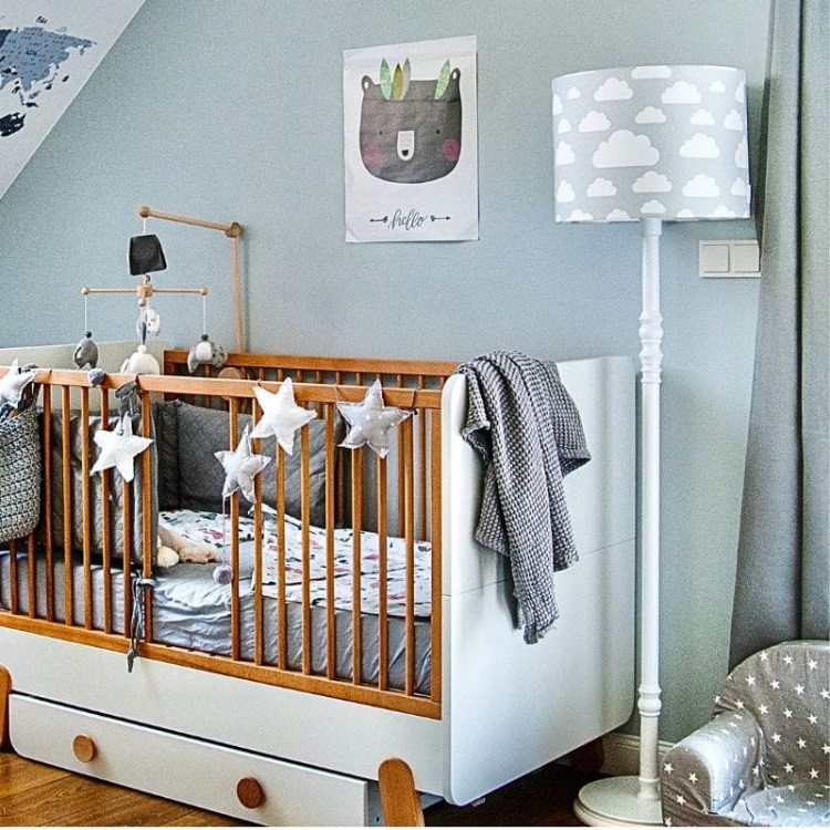 Lamps and Company Podlahová lampa s motivem obláčků - šedá Barva: Přírodní dekor naolejovaný