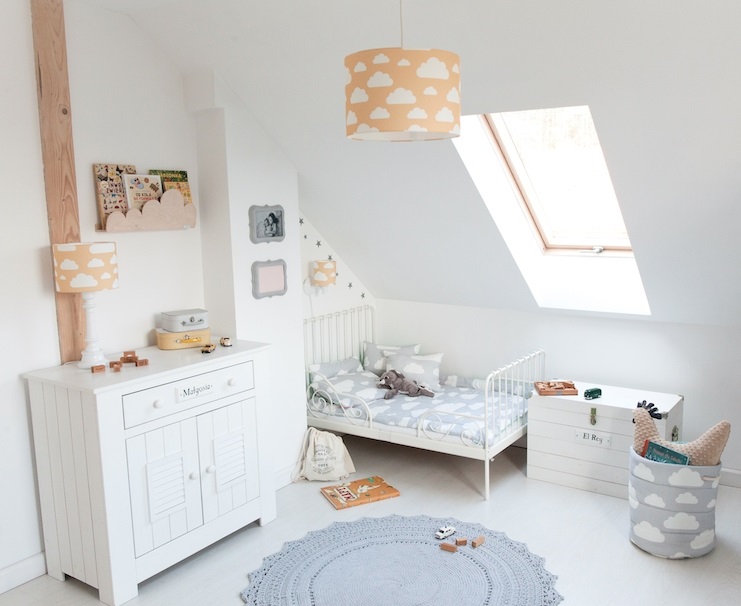 Lamps and Company Stropní svítidlo s motivem obláčků - hořčicové Barva: Přírodní dekor naolejovaný