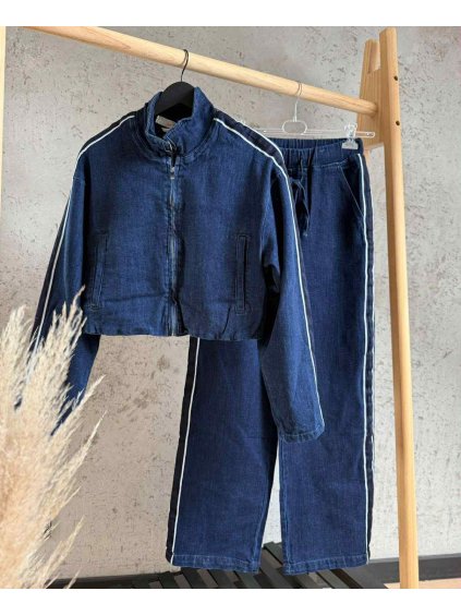 8d64ffeb 41c7 4e4f 8a49 718a41205f21