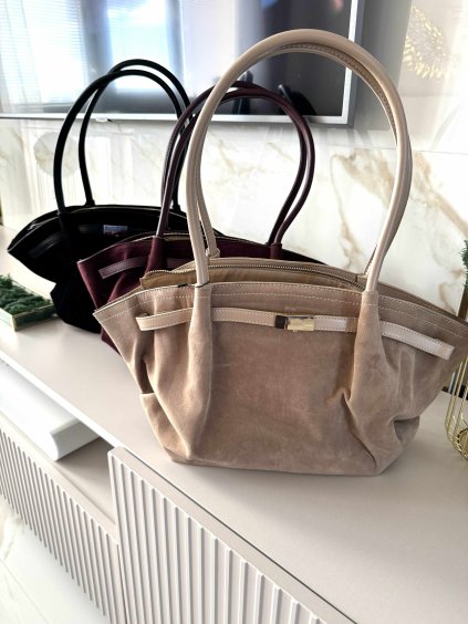 f101a041 0e34 4c72 8871 1e6fab24c5ae