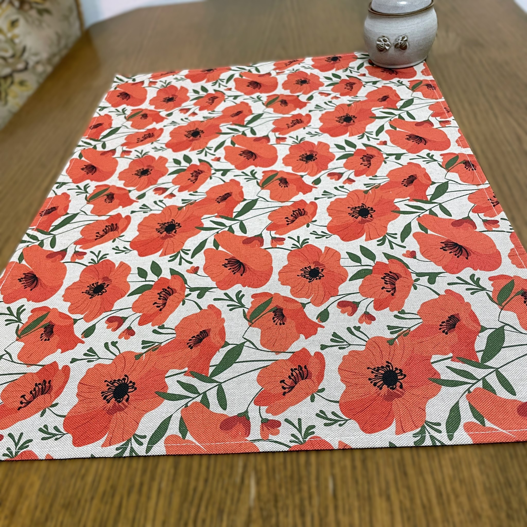 Středový ubrus - červené vlčí máky 67x48 cm