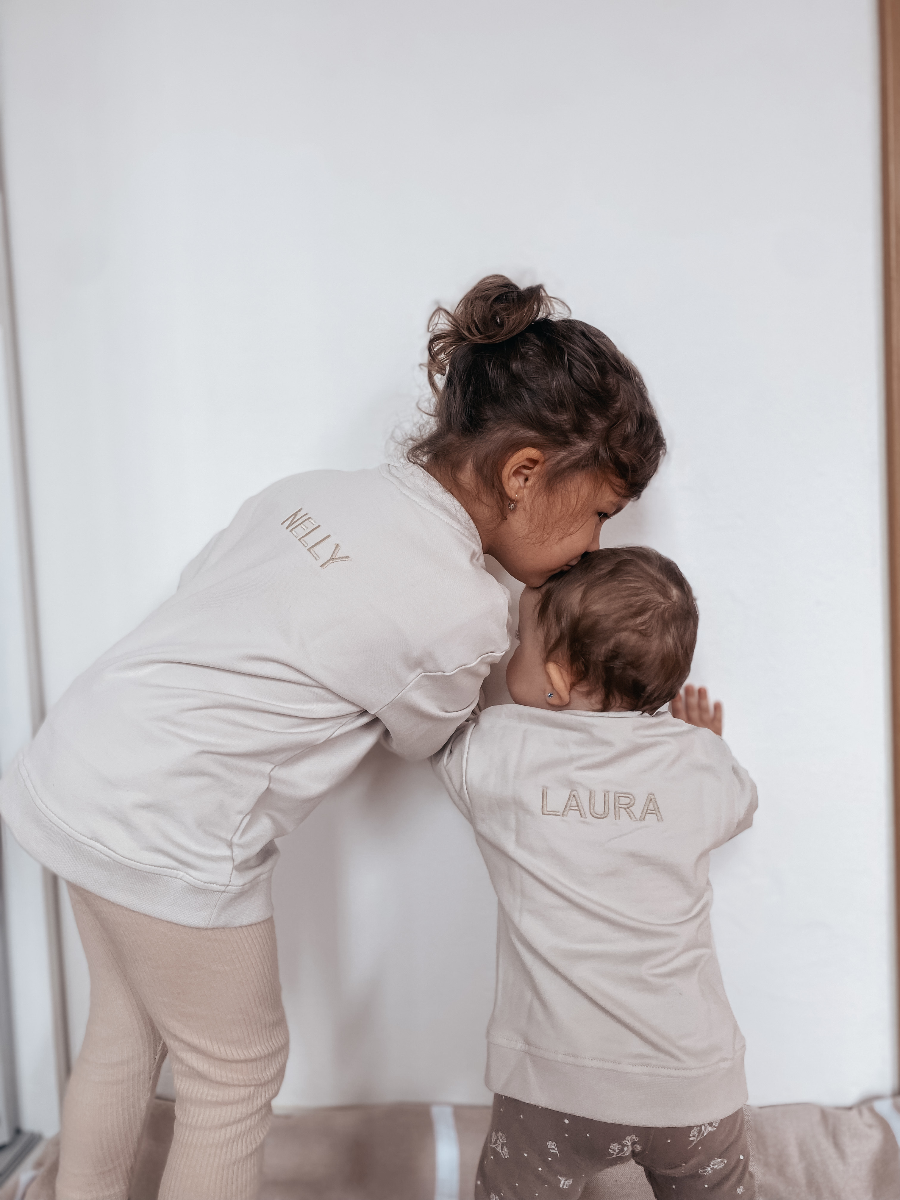 Moniel Dětská rostoucí mikina s vlastním nápisem Basic Light Beige Velikost: 80/86 cm