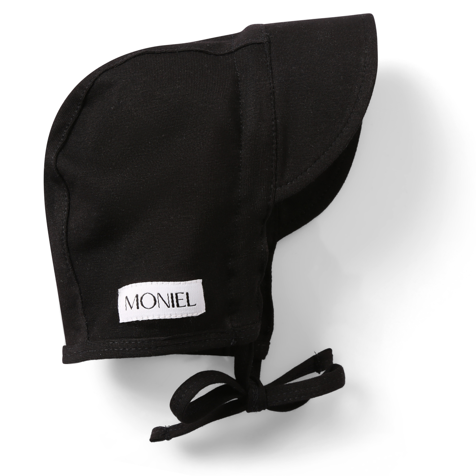 Moniel Dětská rostoucí zavazovací čepice s kšiltem All Black černá Velikost: 0-2 M