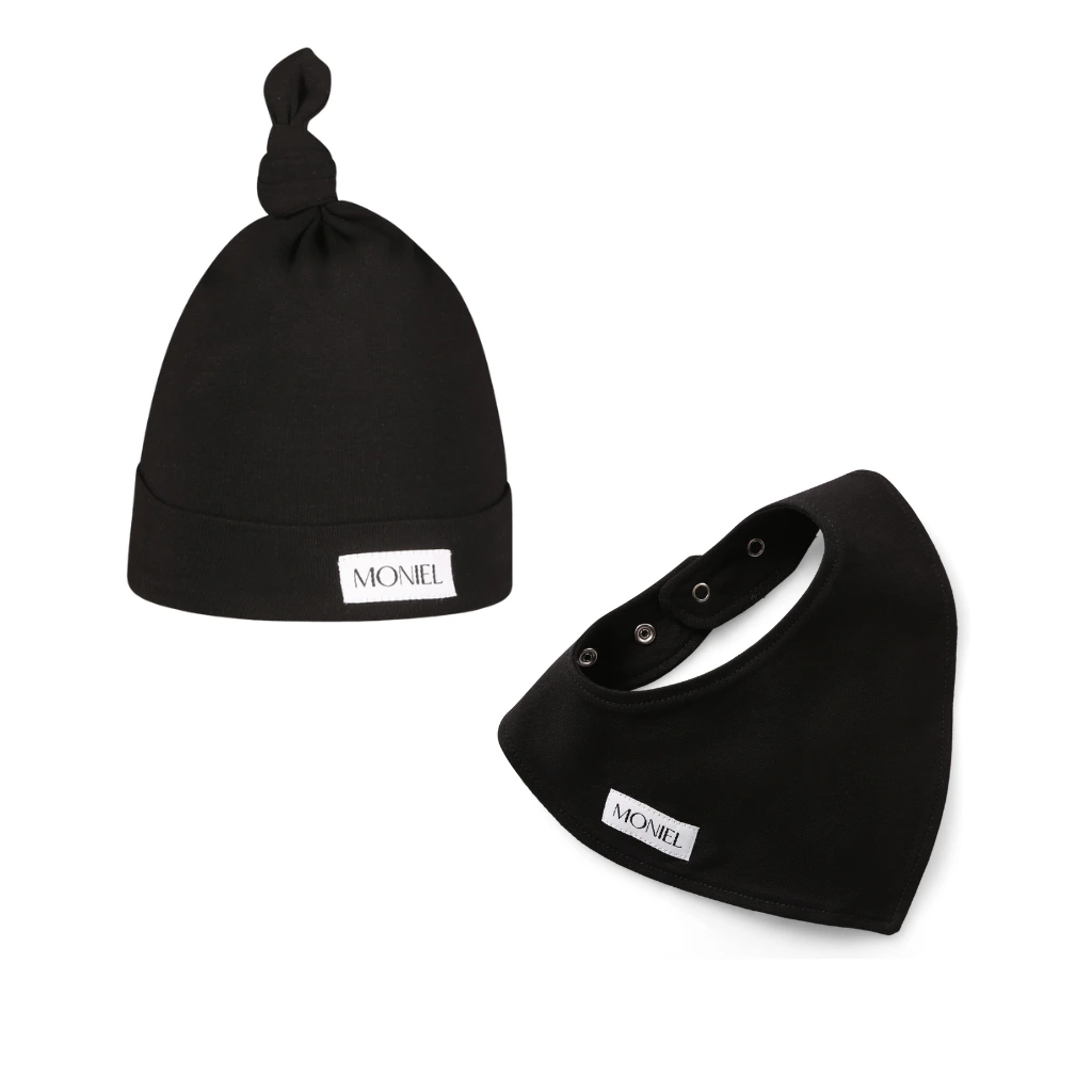 Moniel Sada k narození miminka All Black