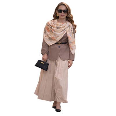 Jeden šátek, tři styly: jak nosit velkoformátový šátek na jaře