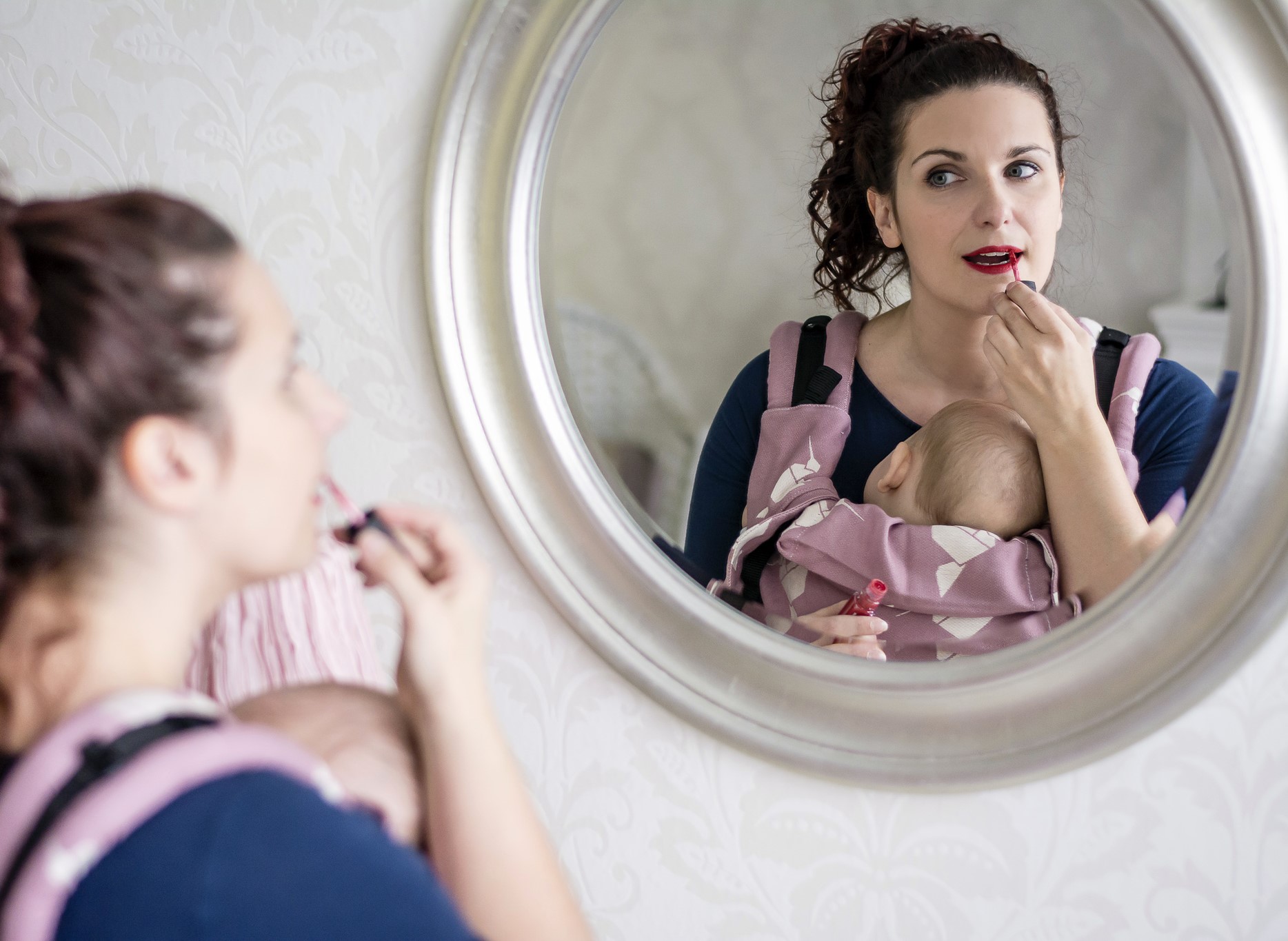 5 Nejčastějších Mýtů o Nošení Dětí v Nosítkách