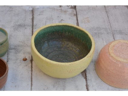 Žlutá miska, na salátek a švestky, 900 ml