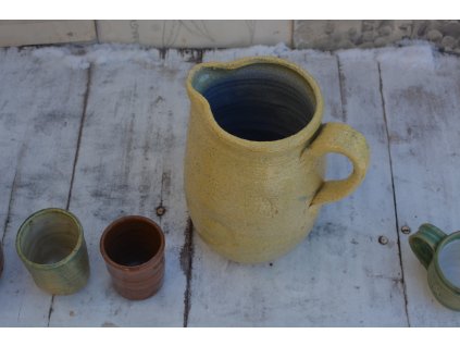 Žlutý džbán na tulipány a pivo, 2 litry