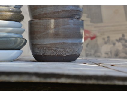 Fialový pohárek z černé hlíny, s mandalkou, 200 ml