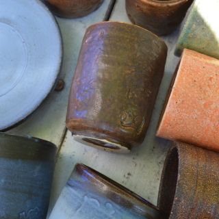 #Pohárky které mají 150 ml. Jsou na čaj, z černé hlíny, z bílé hlíny a tak akorát do ruky. Dneska se fotily spolu s...