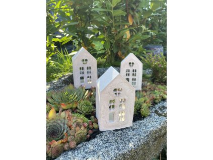 Betonový domeček na čajovou svíčku