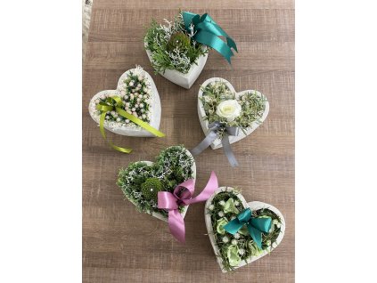 Zdobené betonové srdce - více variant