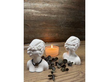 Drobná busta z kolekce Jemná forma