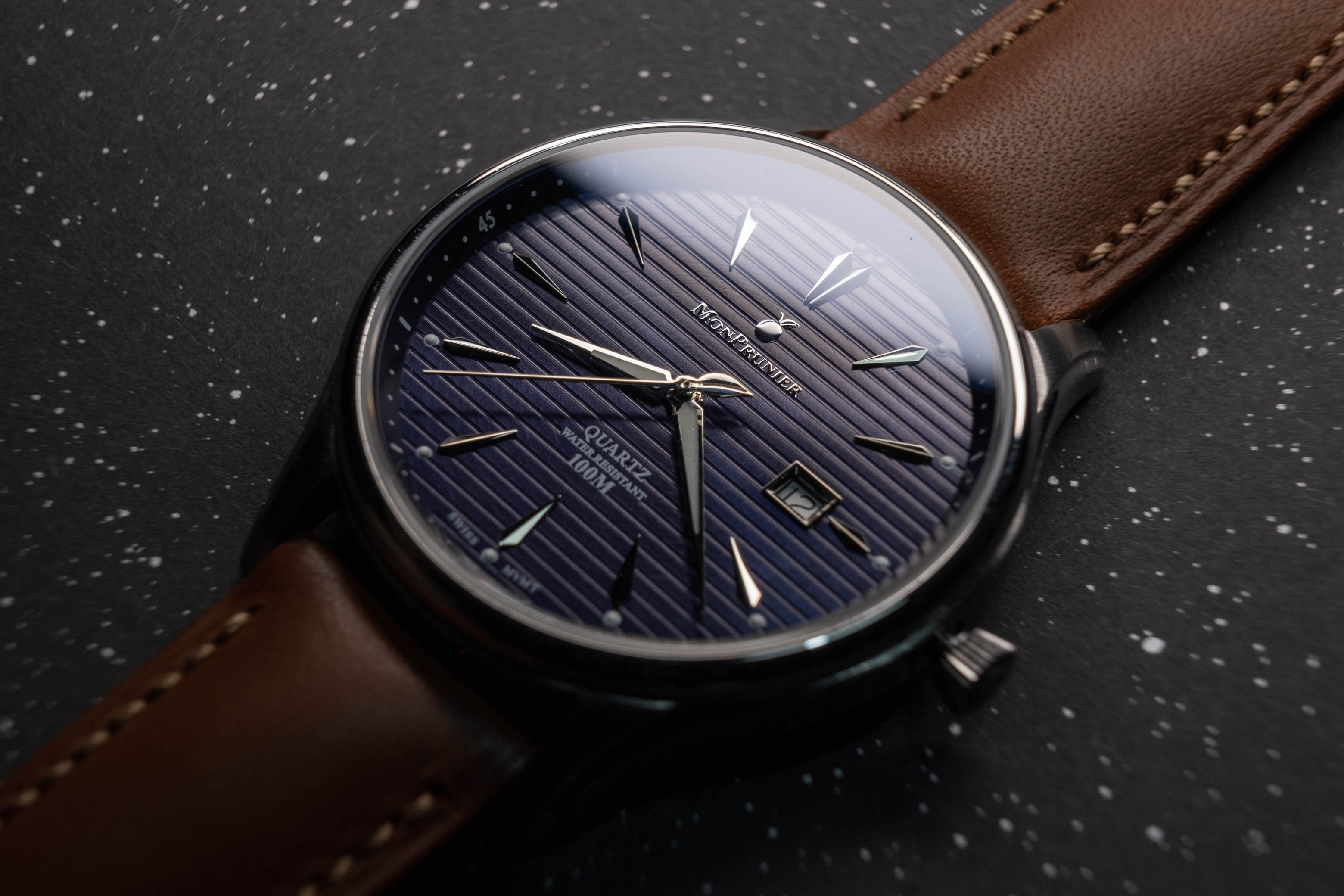 Křišťálově jasné: průvodce krystalmi hodinek