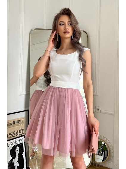 SUKIENKA LEKKO ROZKLOSZOWANA Z TIULEM