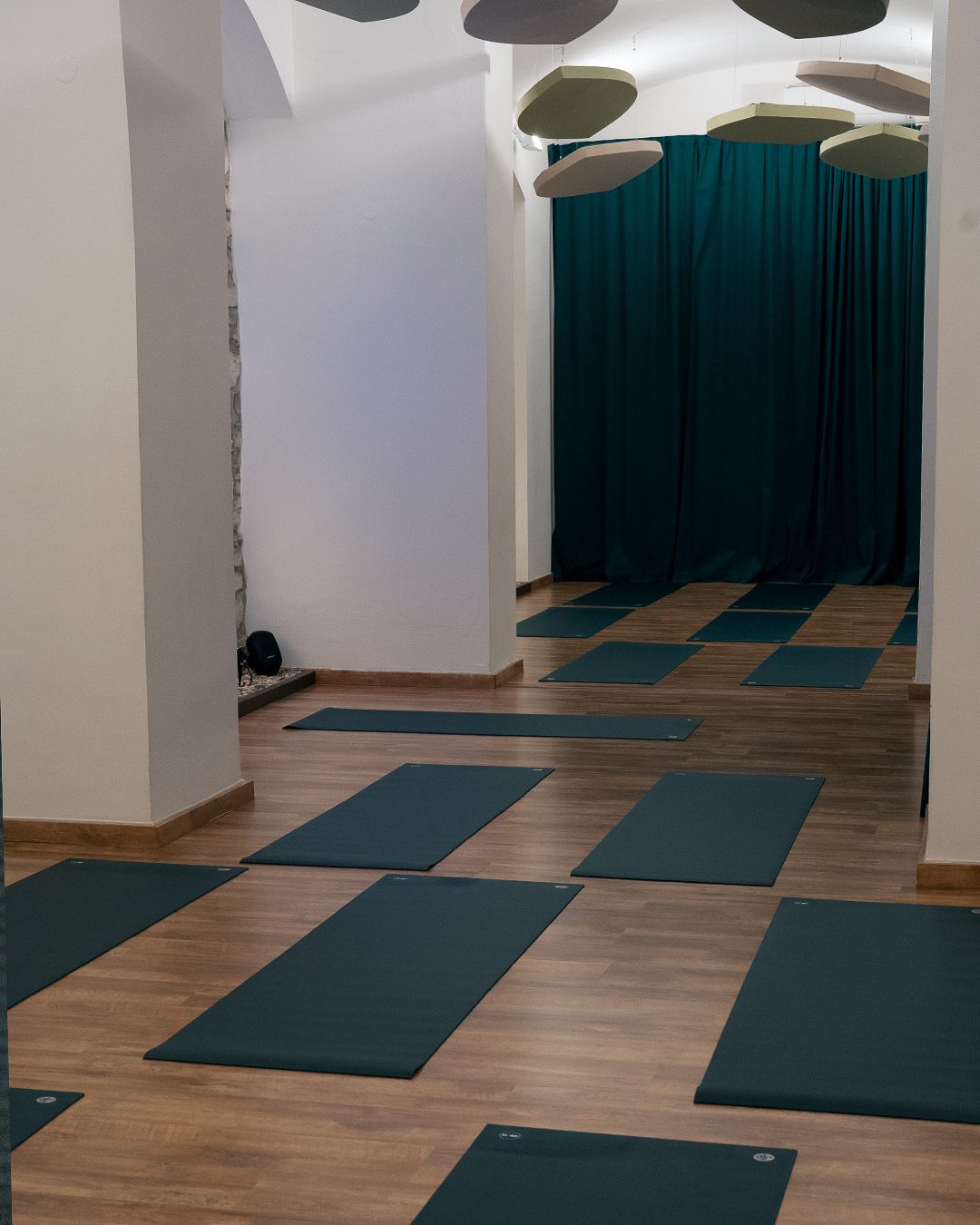 Jemná restorativní jóga
