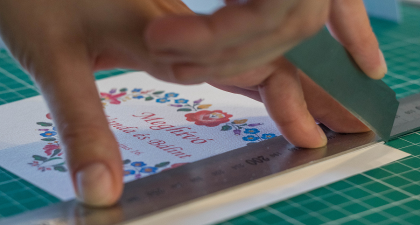 A Plotterrel Vágott Vinyl Matricák Világa: Egyedi, Friss és Fenntartható Dekoráció