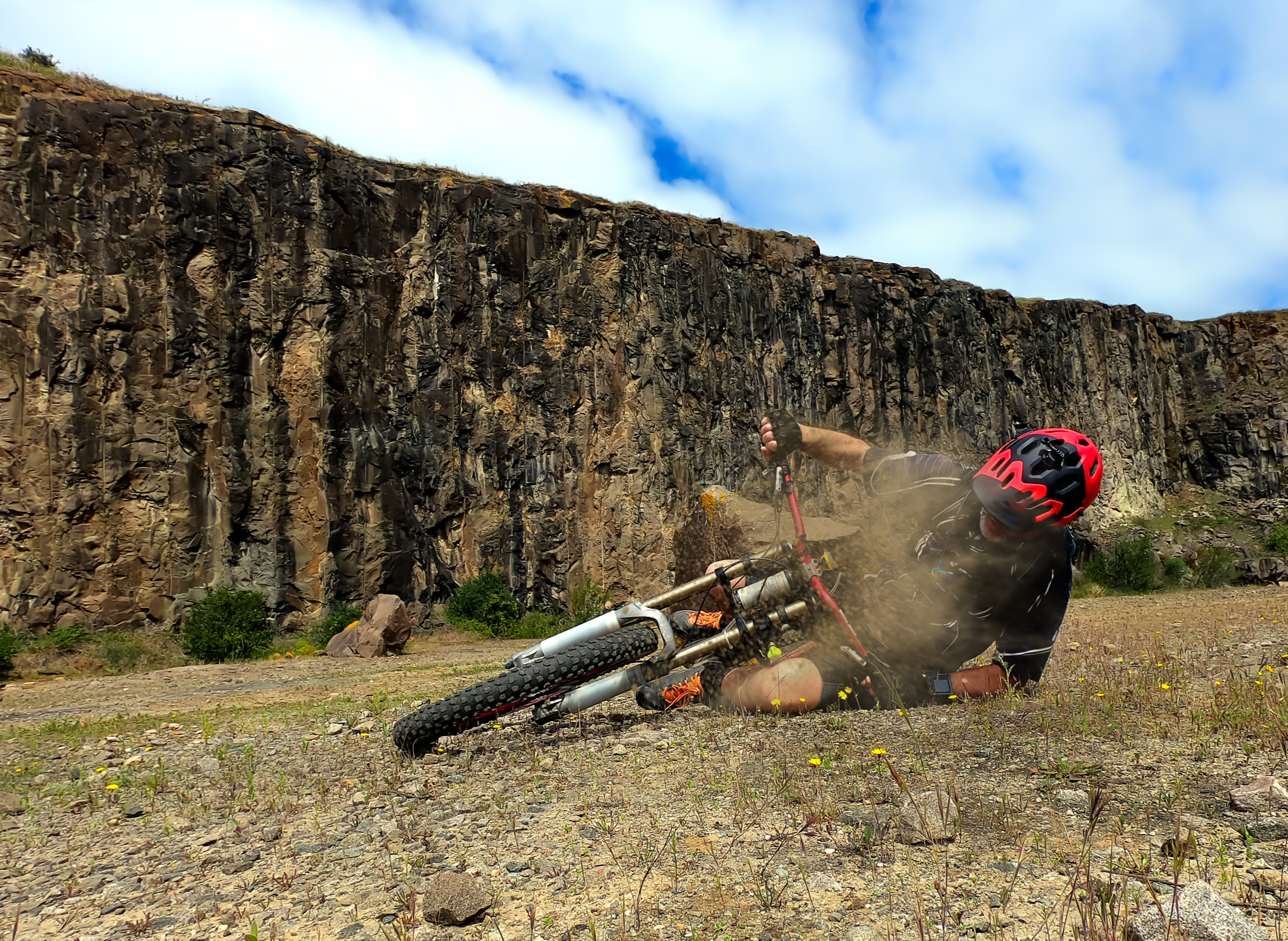 dramatic-shot-cyclist-falling-down-after-dangerous-trick