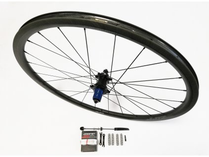 Zapletené kolo zadní Zipp 202 nsw karbon Campagnolo