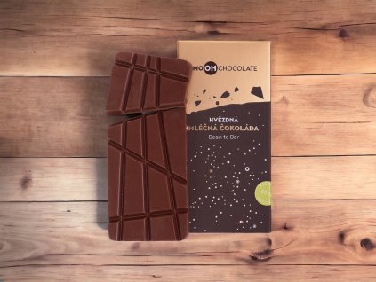 MOŘE NEKTARU - mléčná bean to bar čokoláda s vysokým obsahem kakaa (55 %) pocházejícího z Vietnamu