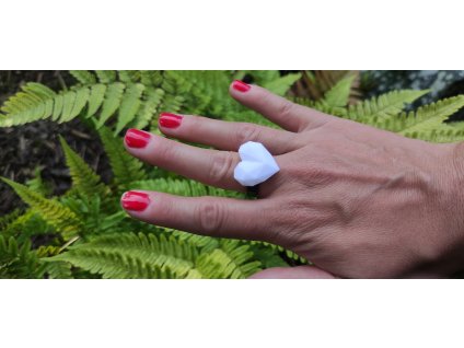 Prstýnek ve tvaru srdce