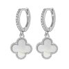 Stříbrné visací náušnice s perletí a zirkony ve tvaru čtyřlístku