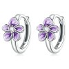 Stříbrné kruhové náušnice s fialovým květem a zirkonem