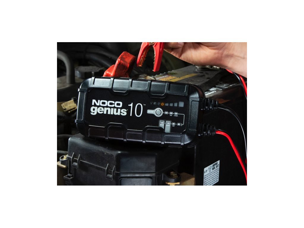 Intelligentes Batterieladegerät Genius 10 von NOCO® - Moparshop