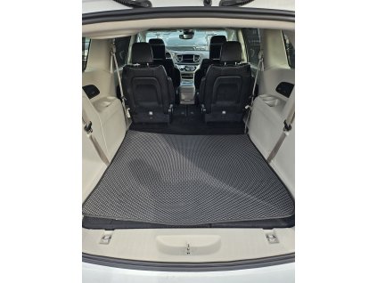 Chrysler Pacifica RU Trunk tub extended