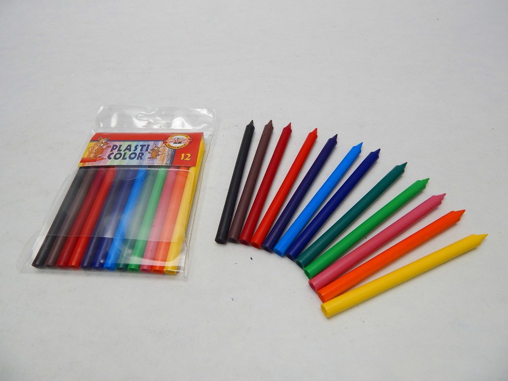 PLASTICOLORY 8732/12 MONDELUZ Z PLASTICKÉ HMOTY