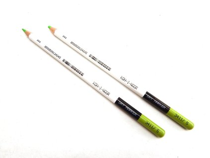 ZVÝRAZŇOVAČ ZELENÝ SUCHÝ 3411