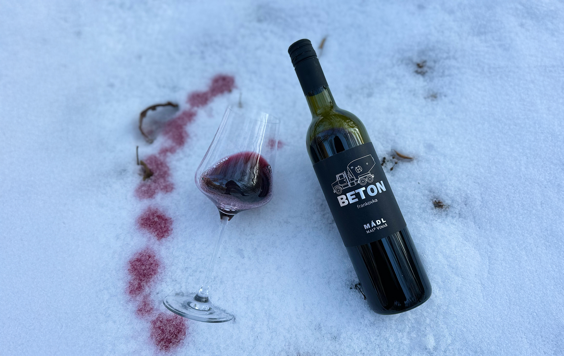 Betonové tanky na víno: Co nabízejí moravským vinařům