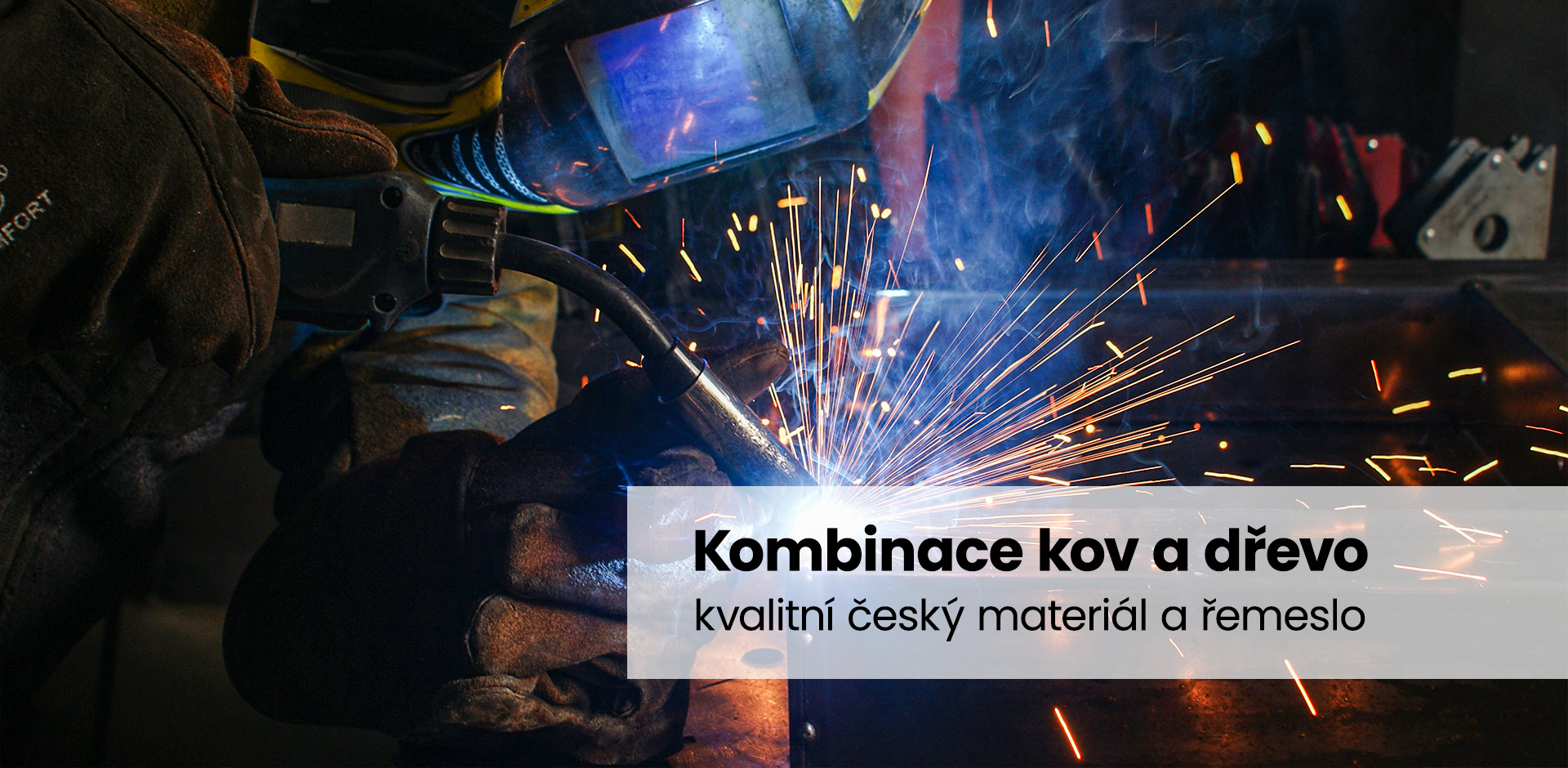 Kombinace kov a dřevo