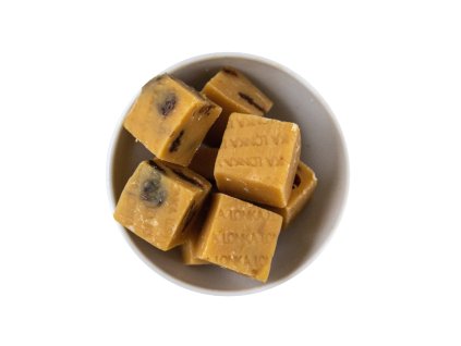 Rum and raisin caramel fondant